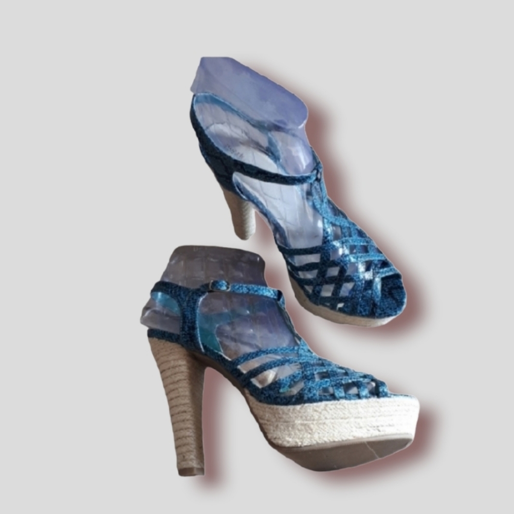 Mark shoes